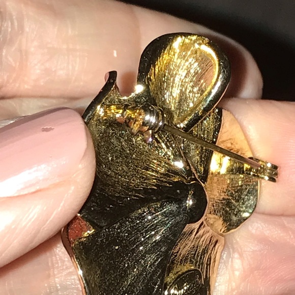 Puccini pink blossom with stone accents - Picture 2 of 3